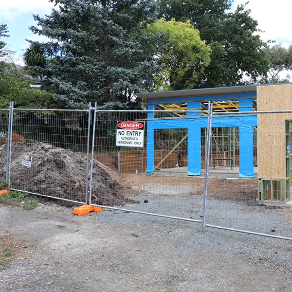 do you deliver and install temporary fencing and what's the cost for these services in West Hartford
